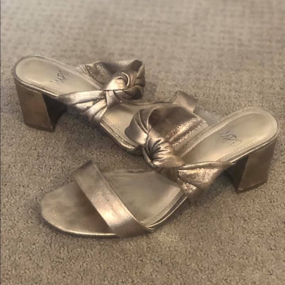 ❤️SOLD❤️ GOLD FOIL STRAPPY SANDAL HEELS